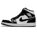 Tênis Air Jordan 1 Mid "Carbon Fiber" Preto / Branco