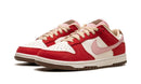 Tênis Nike Dunk Low Feminino "Bacon" Vermelho / Rosa