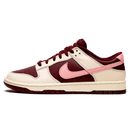 Tênis Nike Dunk Low Feminino "Valentine's Day" Bordô / Creme