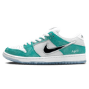 Tênis Nike Dunk Low SB x April Skateboards